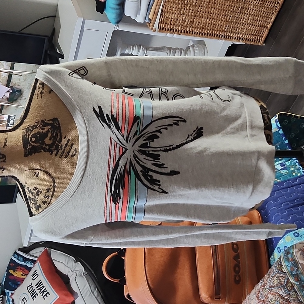 Billabong crew neck sweatshirt